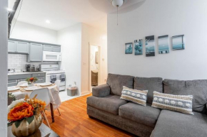 Charming 2BR 1BA Apartment Near NYC Airport